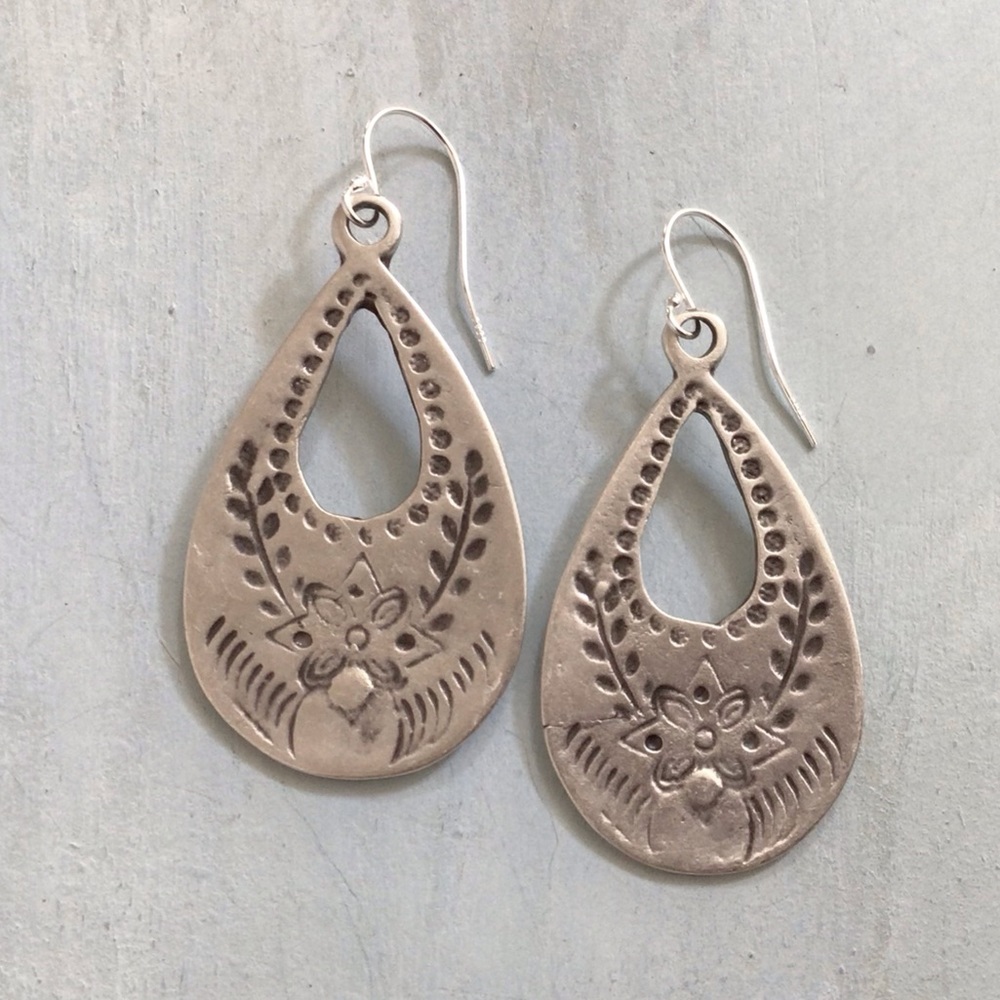 Sundance Stamped Silver Floral Teardrop Drop Earrings in Silver - Picture 6 of 11